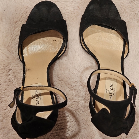Suede Valentino heels with signature bow - Picture 4 of 7